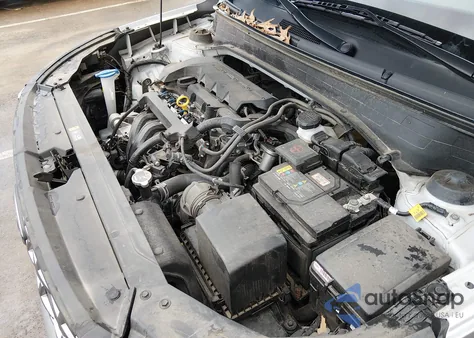 2024 Hyundai Venue Sel z USA, uszkodzony, nr VIN KMHRC8A37RU315689